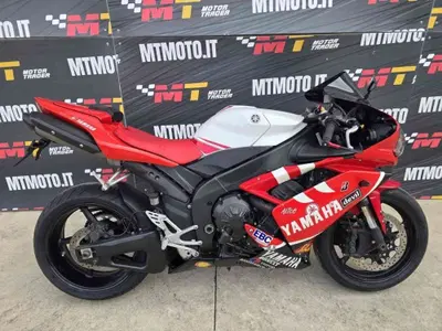 Yamaha YZF R1 (2007 - 08) usata