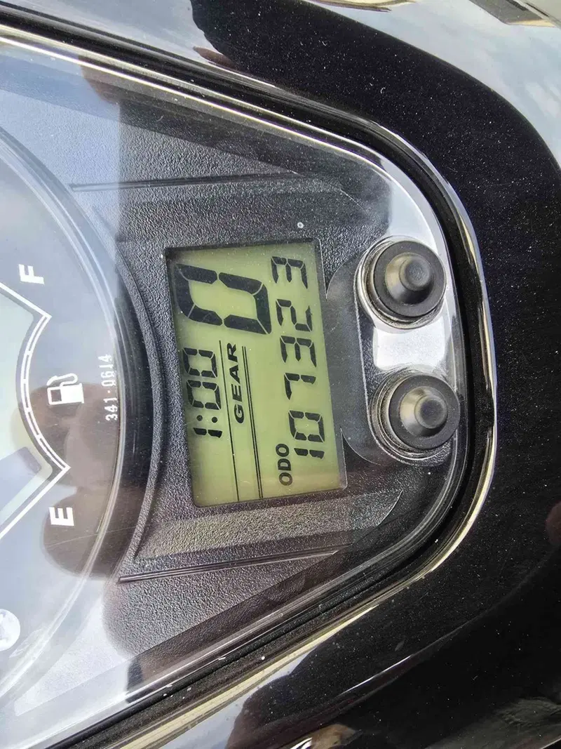 Suzuki Intruder C 1500 T (2013 - 16) (33)