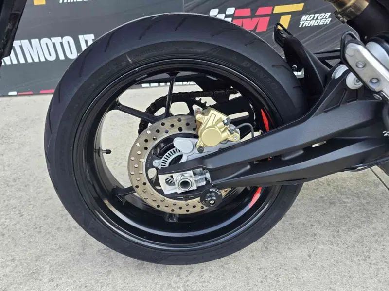Aprilia Dorsoduro 900 (2017 - 20) (6)