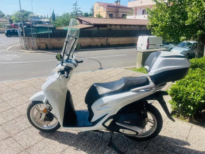 Honda SH 150i (2020 - 23) (8)