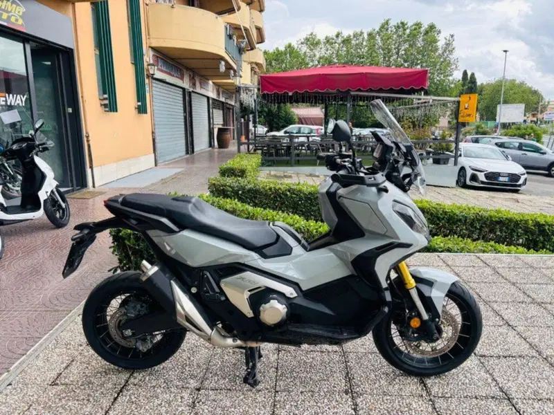 Honda X-ADV 750 DCT (2021 - 24) (4)