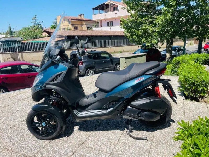 Piaggio MP3 300 ABS Hpe (2021 - 24) (6)