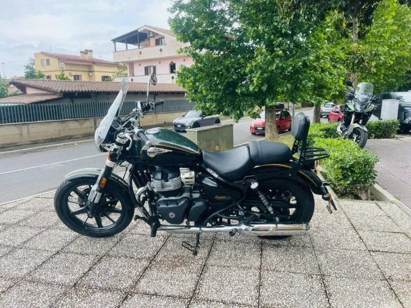 Royal Enfield Super Meteor 650 (2023 - 26) (3)