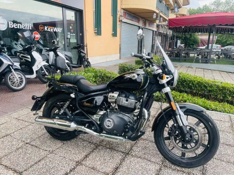 Royal Enfield Super Meteor 650 (2023 - 26) (9)