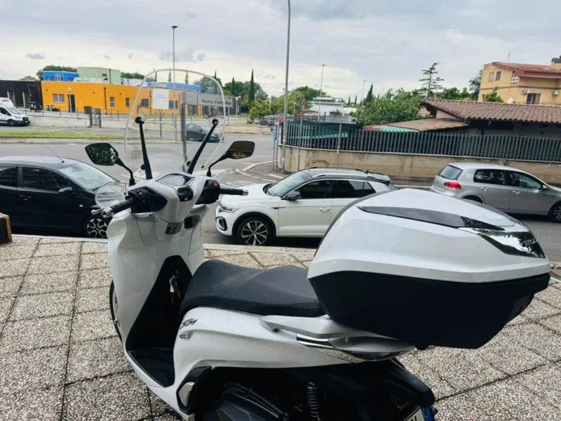 Honda SH 350 (2021 - 24) (7)