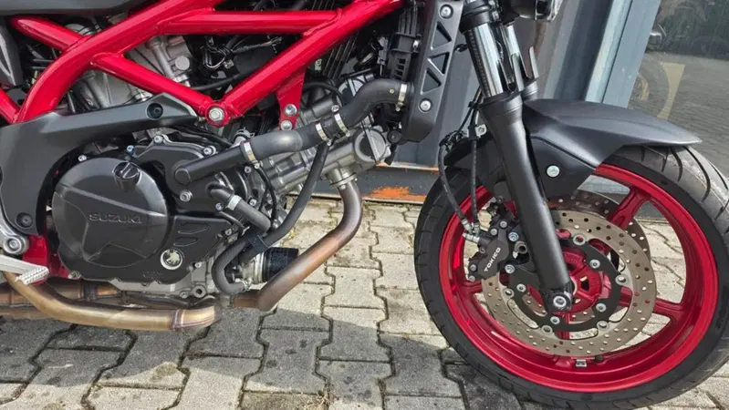 Suzuki SV 650 (2016 - 20) (8)