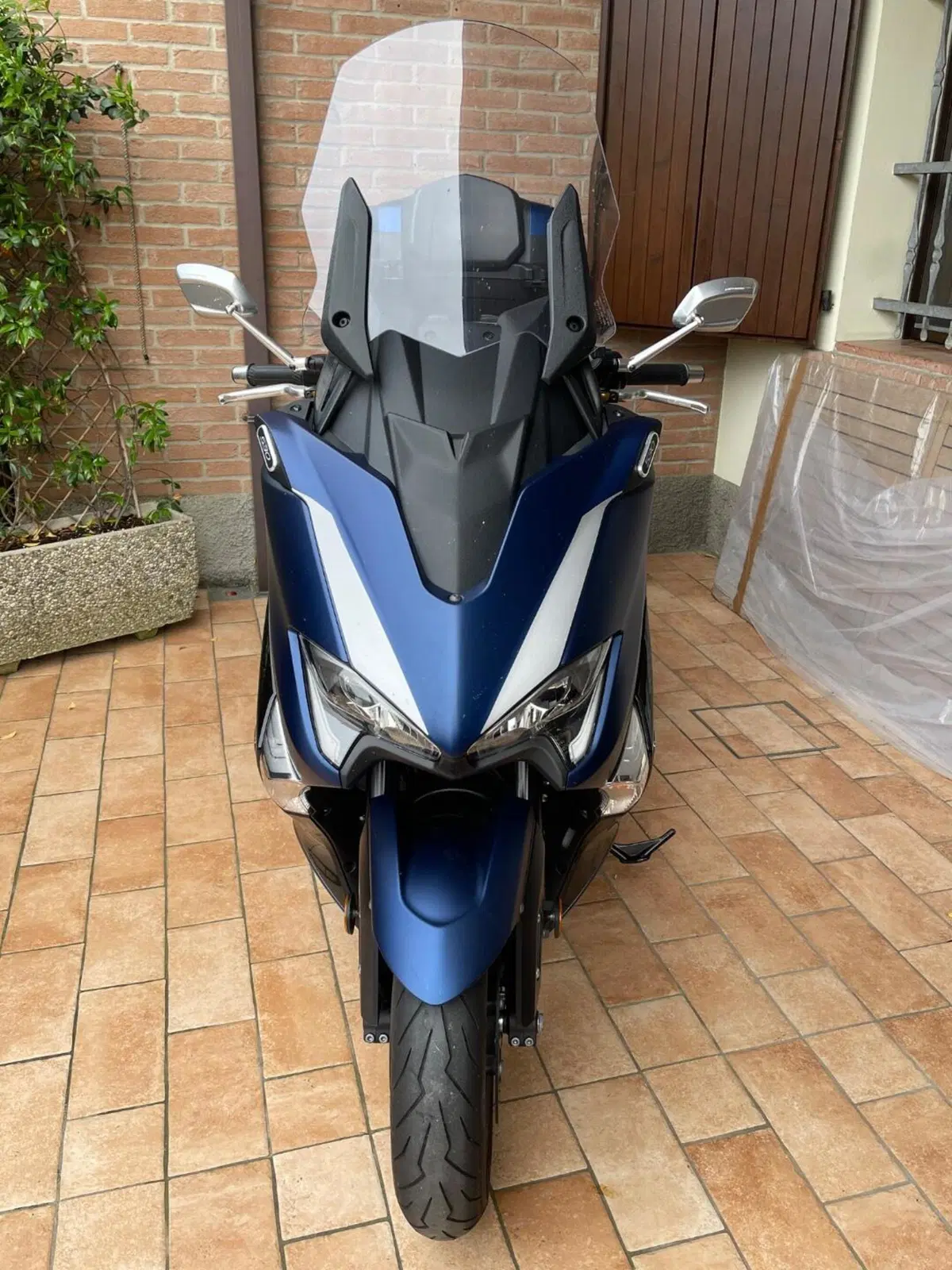 Yamaha T-Max 530 DX (2017 - 19) (2)