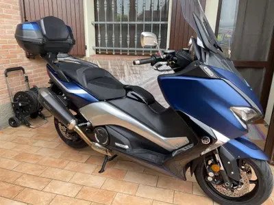 Yamaha T-Max 530 DX (2017 - 19) usata
