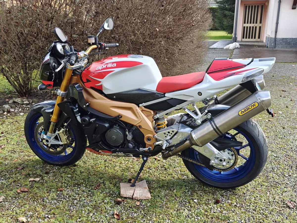 Aprilia Tuono 1000 R Factory (2006 - 11)