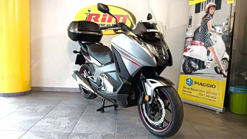 Honda Integra 750 DCT Sport (2017) (3)