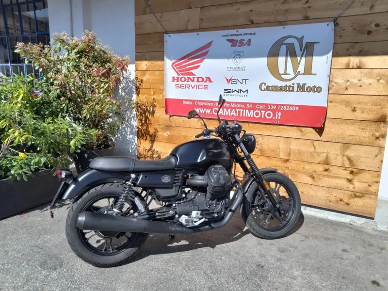 Moto Guzzi V7 III Stone Night Pack (2019 - 20) (7)