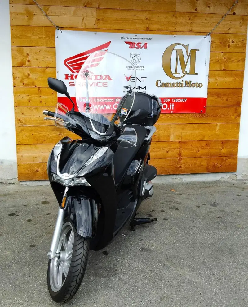 Honda SH 350 (2021 - 24) (3)