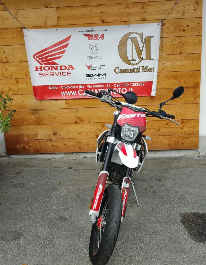 Fantic Motor XMF 125 Motard Competition 4T (2023 - 24) (5)
