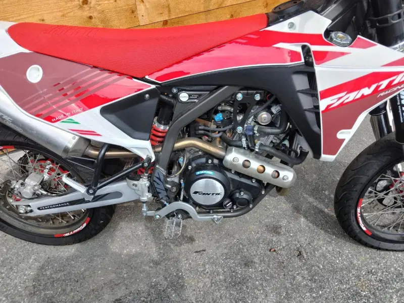 Fantic Motor XMF 125 Motard Competition 4T (2023 - 24) (11)