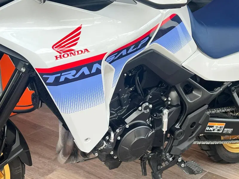 Honda Transalp XL750 (2023 - 24) (6)
