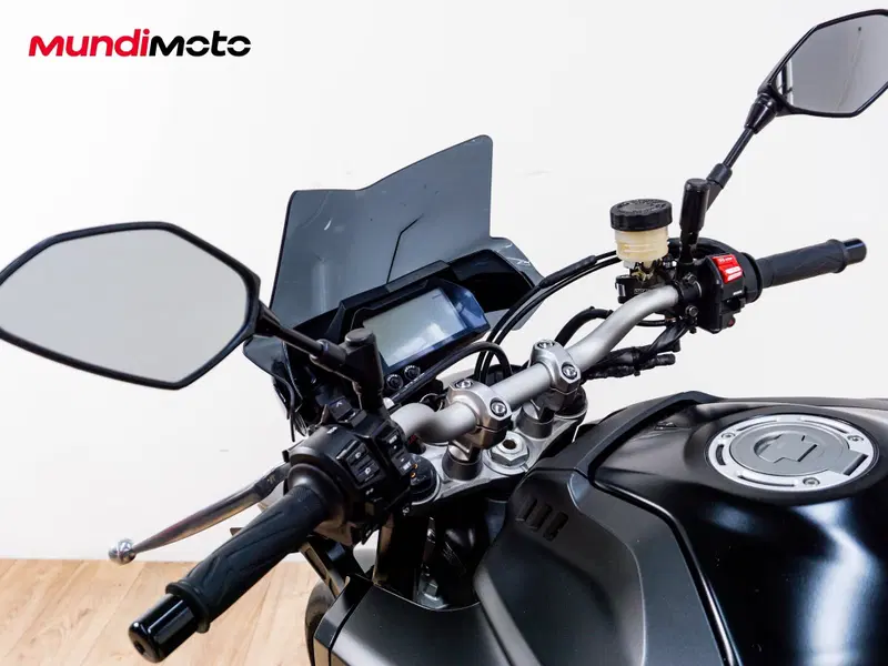 Yamaha MT-10 ABS (2016 - 17) (11)