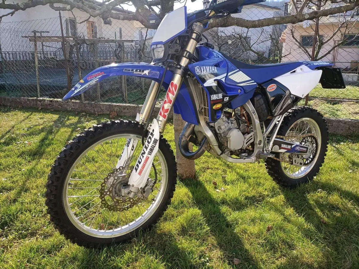 Yamaha YZ 125 (2016) (5)