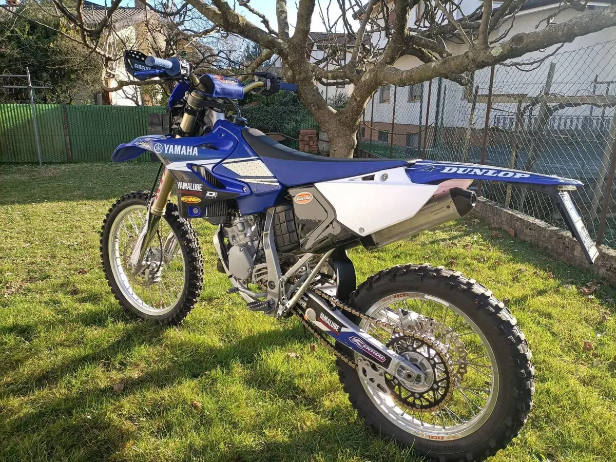 Yamaha YZ 125 (2016) (6)