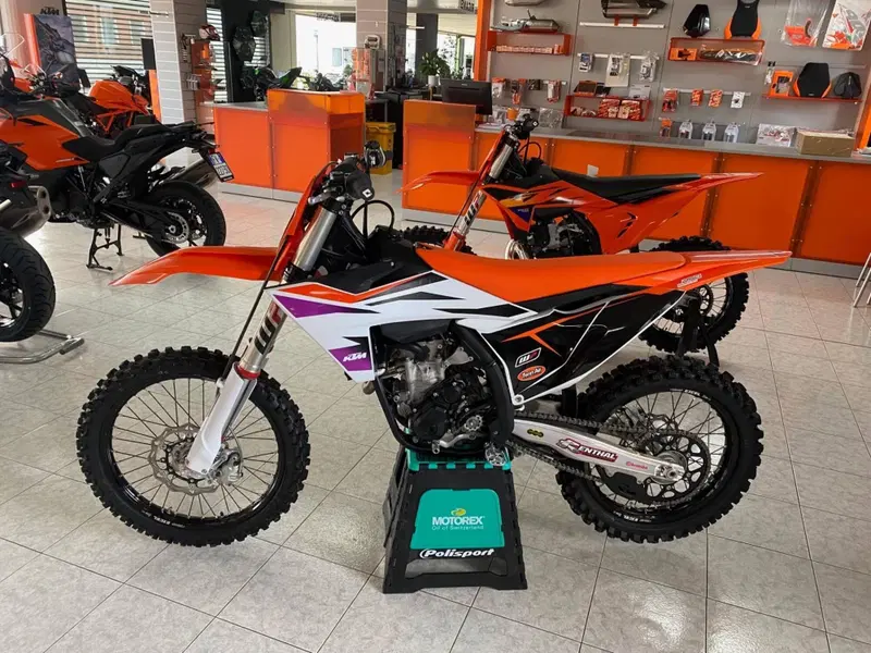 KTM 250 SX-F (2024) (5)
