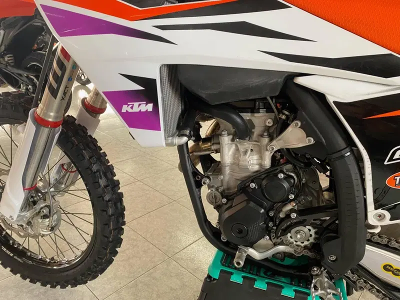 KTM 250 SX-F (2024) (6)