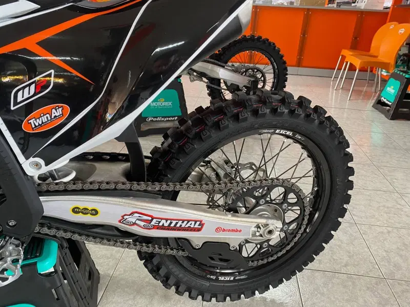 KTM 250 SX-F (2024) (7)