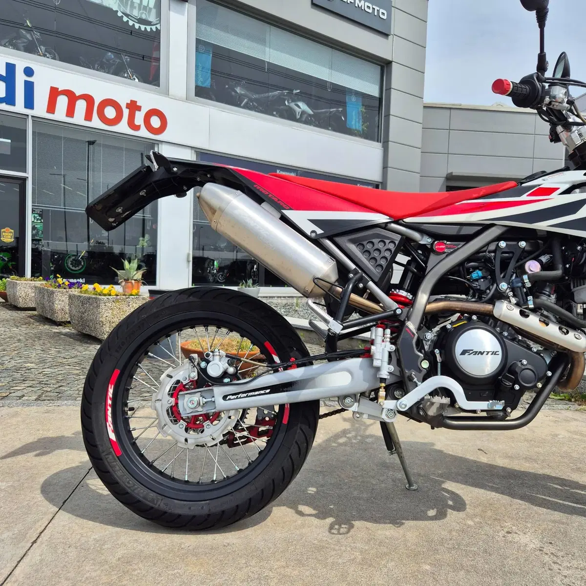 Fantic Motor XMF 125 Motard Performance 4t (2021 - 22) (5)