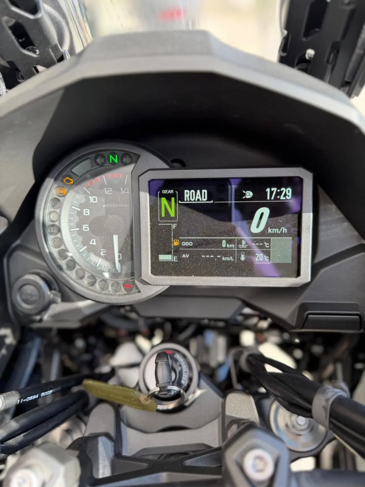 Kawasaki Versys 1100 SE Tourer (2025 - 26) (3)
