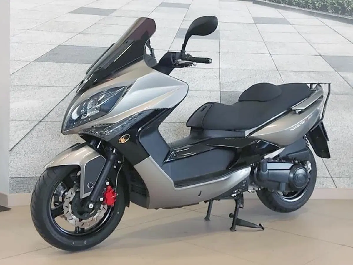 Kymco Xciting 300i R (2007 - 14) (2)