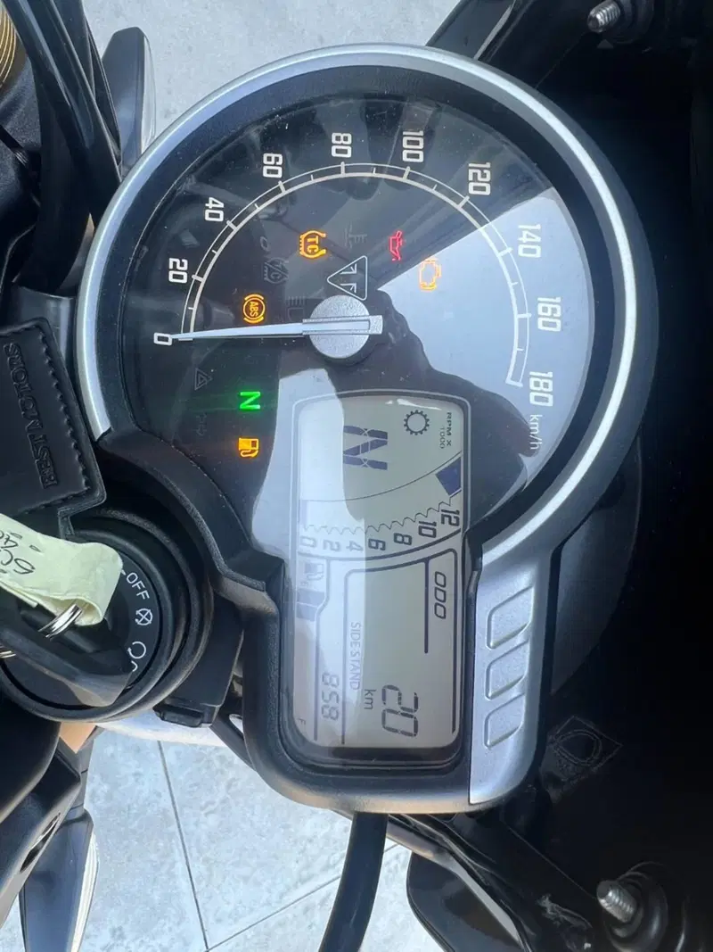 Triumph Scrambler 400 XC (2025 - 26) (7)