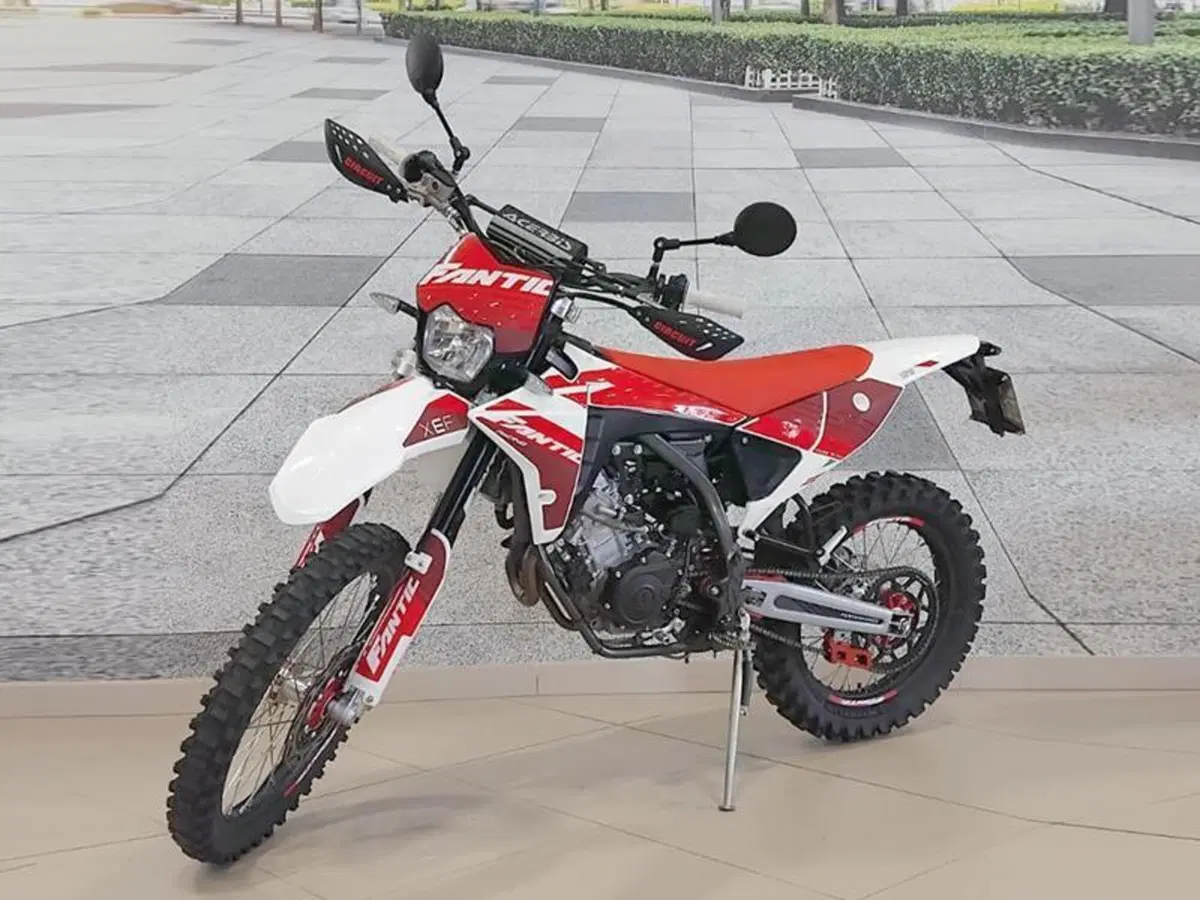Fantic Motor XEF 125 Competition (2023 - 24) (2)