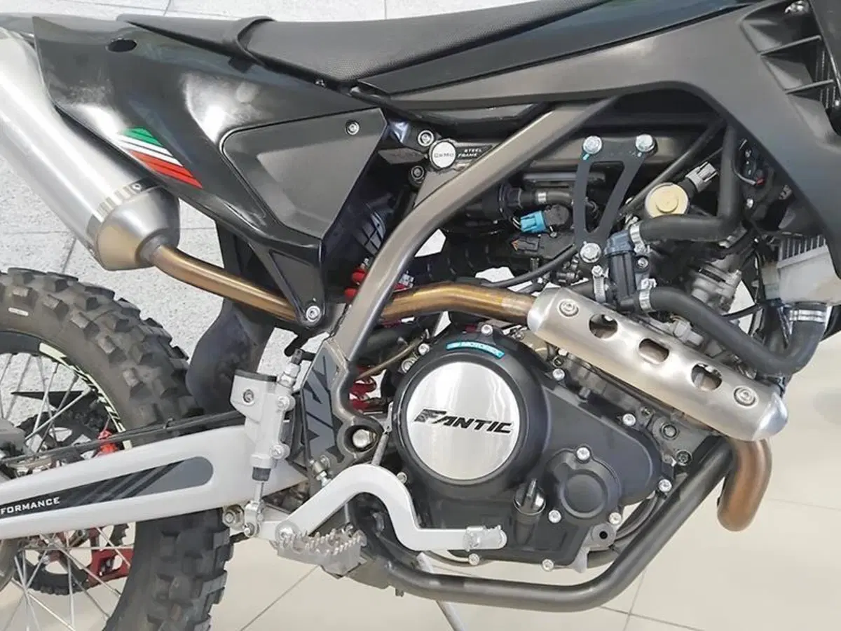 Fantic Motor XEF 125 Competition (2023 - 24) (6)