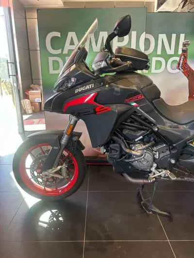 Ducati Multistrada V2 S (2022 - 24) usata