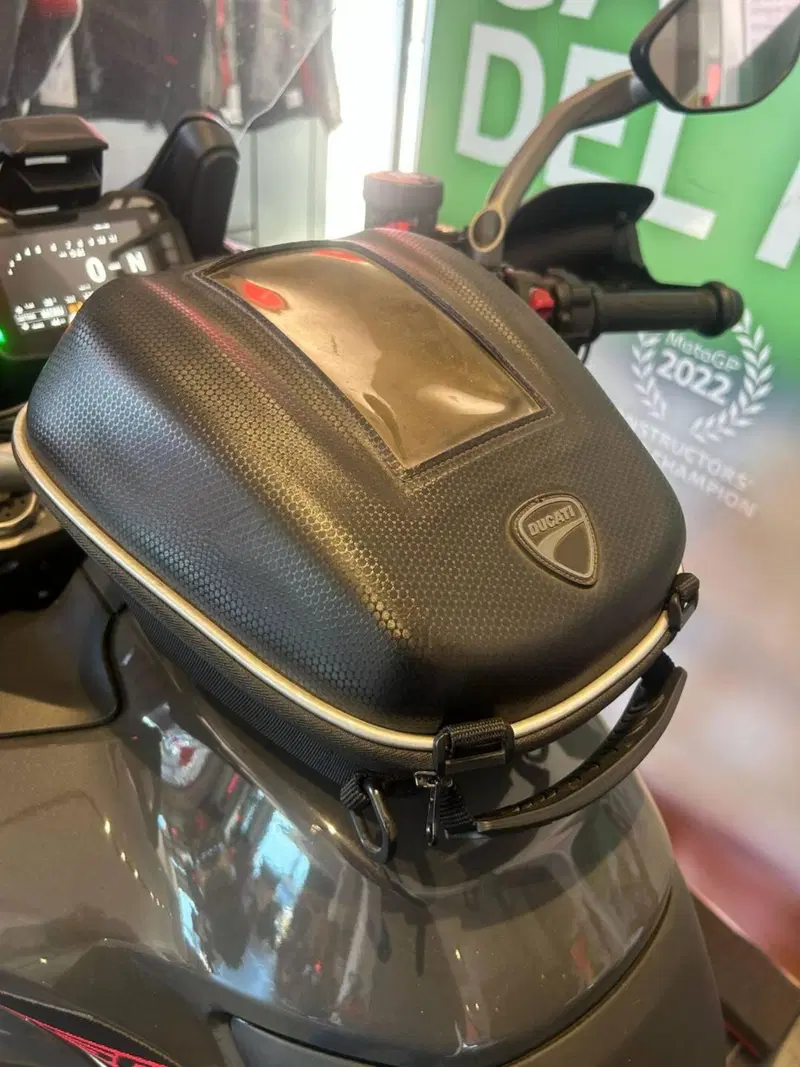Ducati Multistrada V2 S (2022 - 24) (13)
