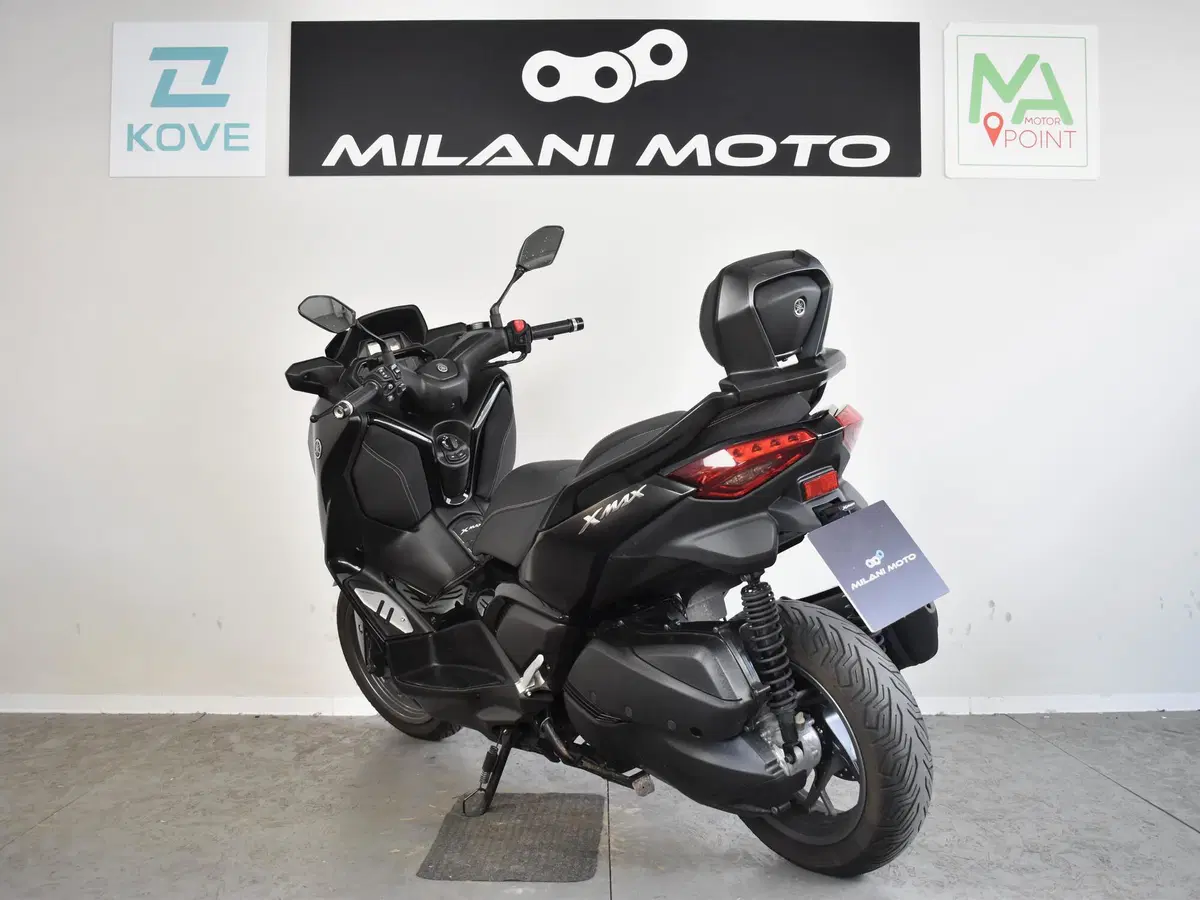 Yamaha X-Max 300 Tech Max (2021 - 24) (5)