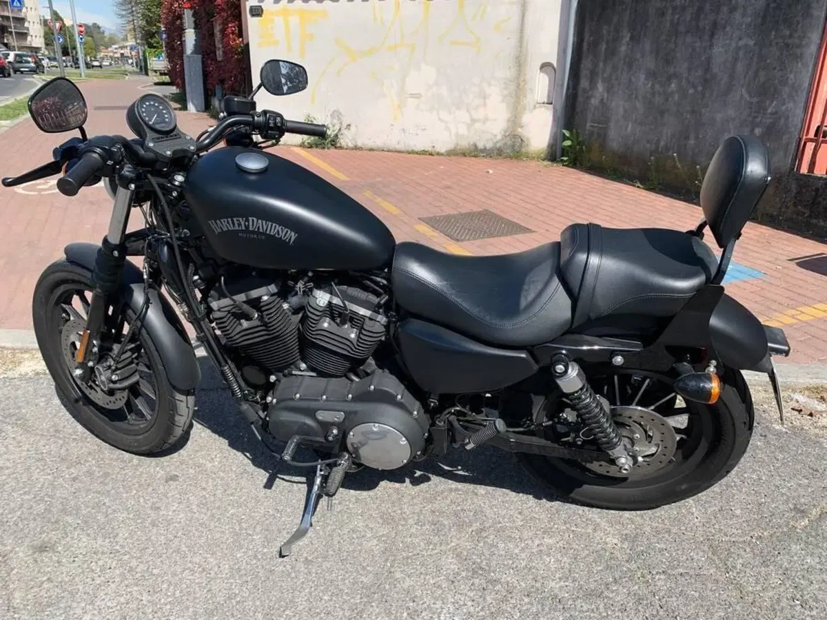 Harley-Davidson 883 Iron (2014 - 16) - XL 883N