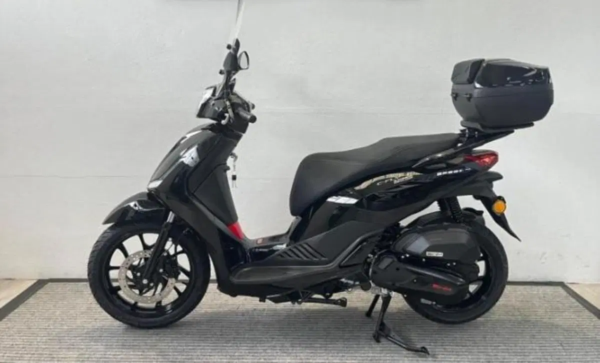 Swm C-Fly 125 (2026) (7)