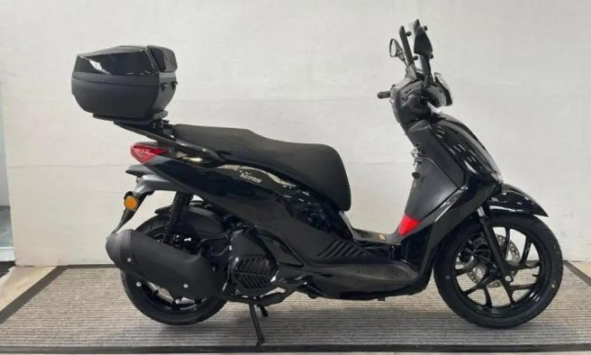Swm C-Fly 125 (2026) (8)