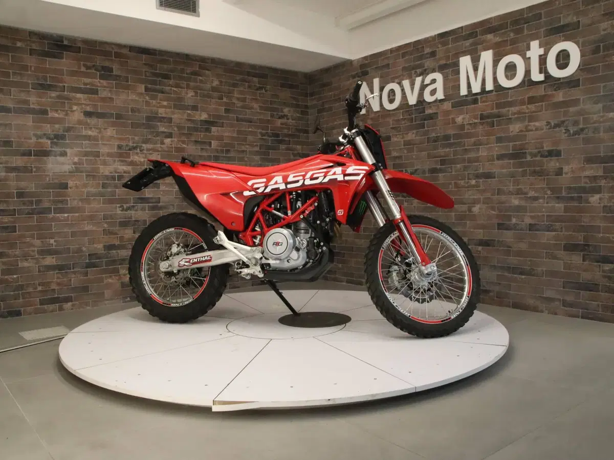 GASGAS ES 700 (2022 - 26) (7)
