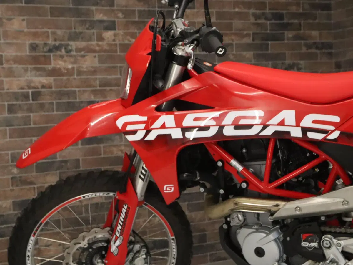 GASGAS ES 700 (2022 - 26) (10)