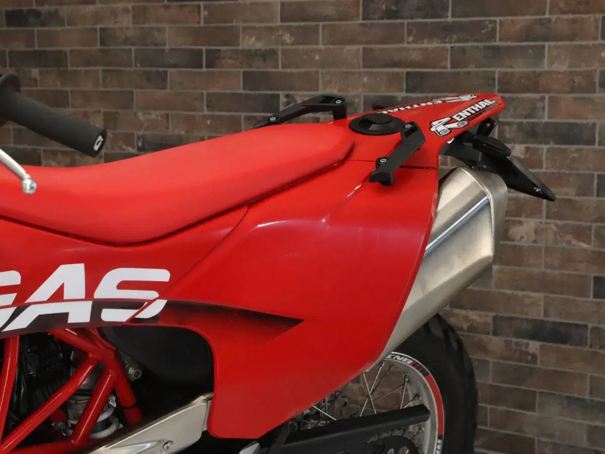 GASGAS ES 700 (2022 - 26) (11)