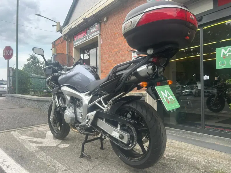 Yamaha FZ6 Fazer (2004 - 07) (3)