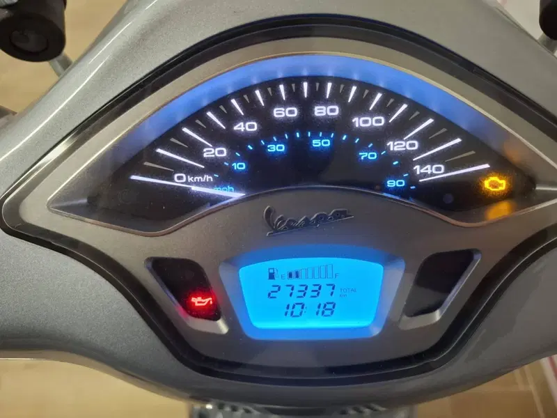 Vespa Primavera 125 (2021 - 23) (3)