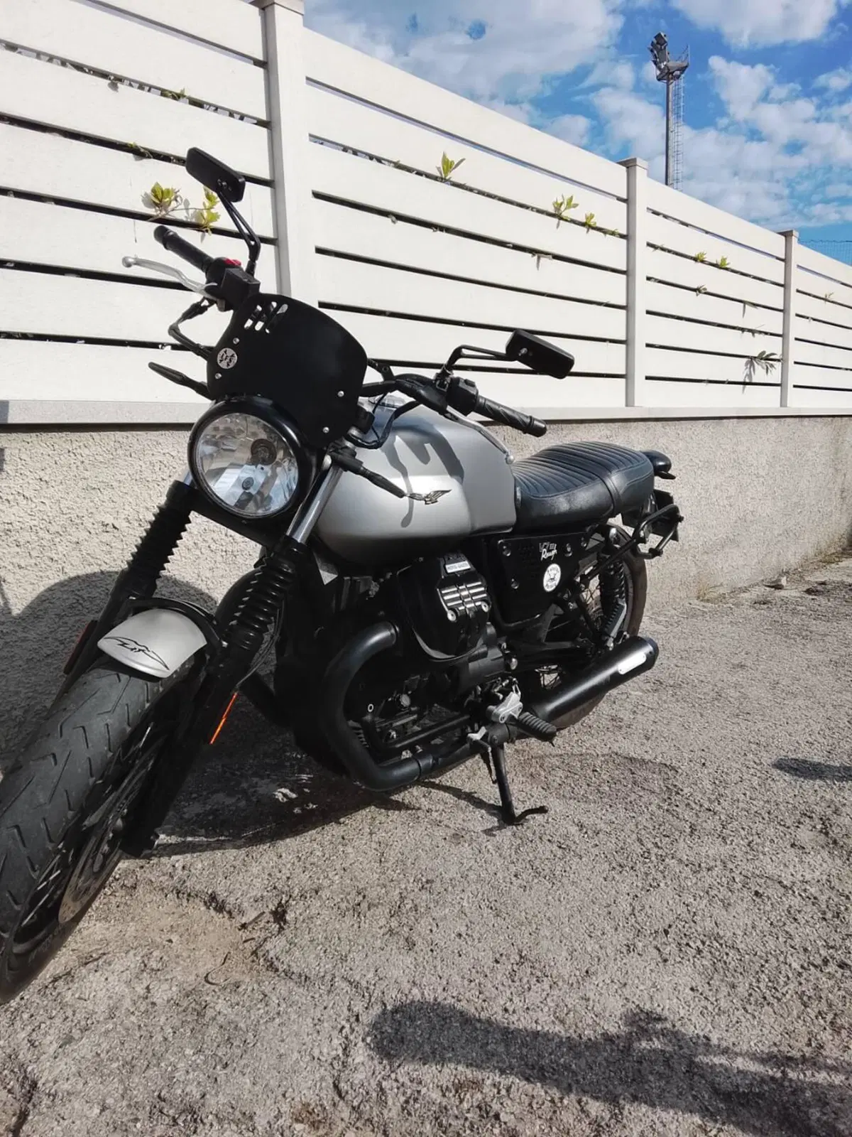 Moto Guzzi V7 III Rough (2018 - 20)