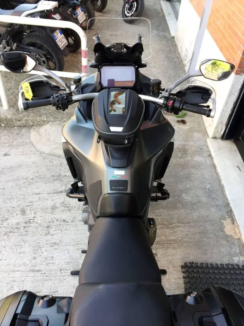 Ducati Multistrada V4 S (2021 - 24) (9)