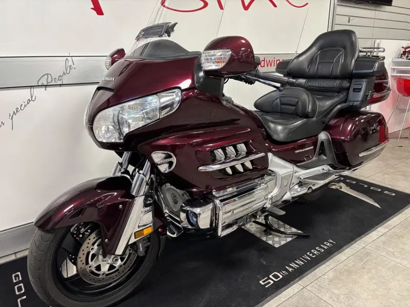 Honda GL 1800 Gold Wing (2006) (12)