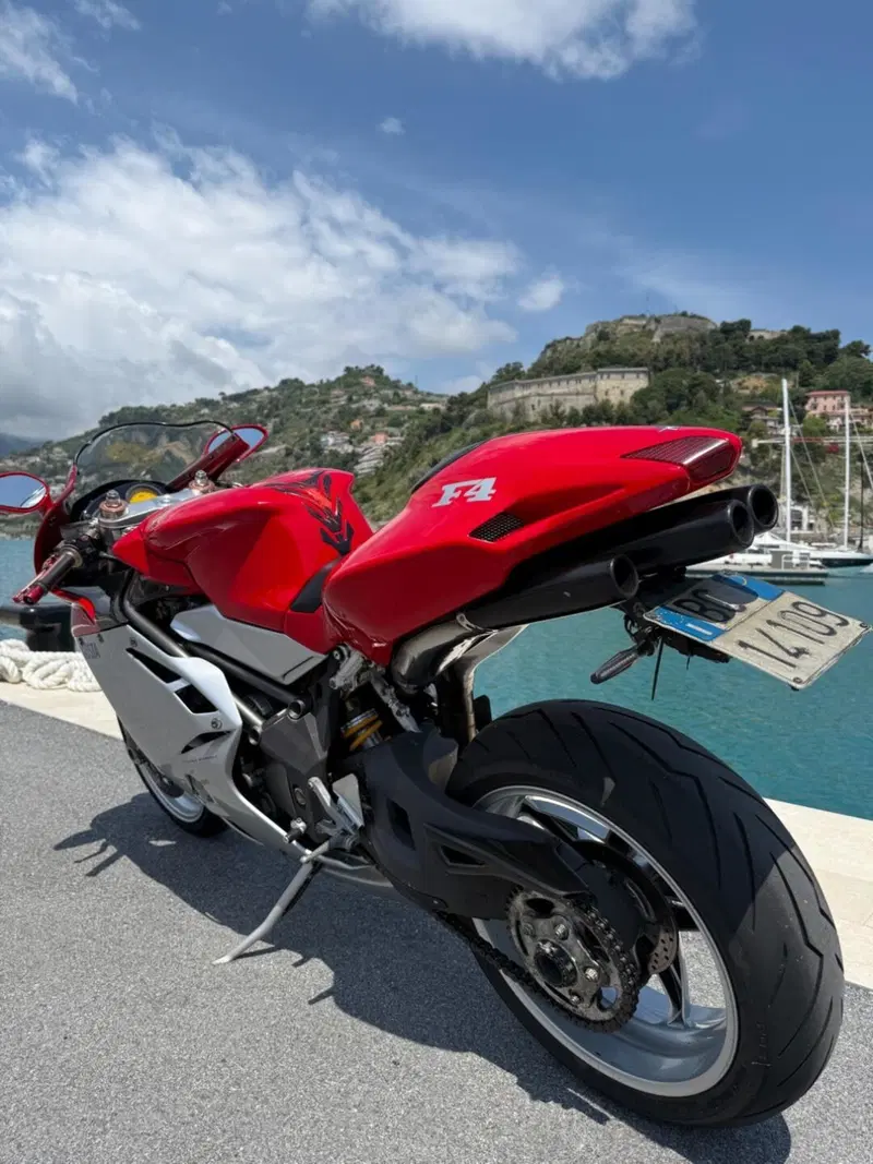 MV Agusta F4 750 S 1+1 (2000 - 02) (3)