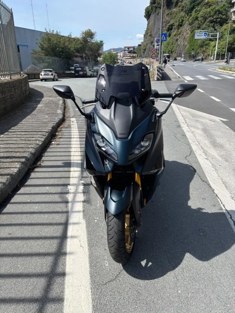 Yamaha T-Max 560 Tech Max (2022 - 24) (4)