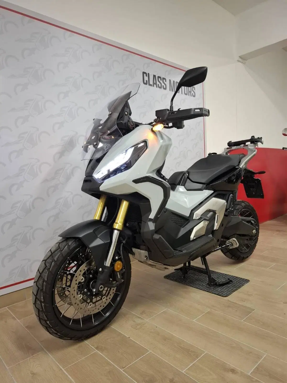 Honda X-ADV 750 DCT (2021 - 24) (3)