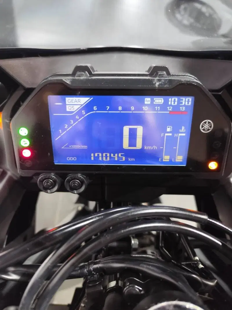 Yamaha YZF R3 (2025 - 26) (7)