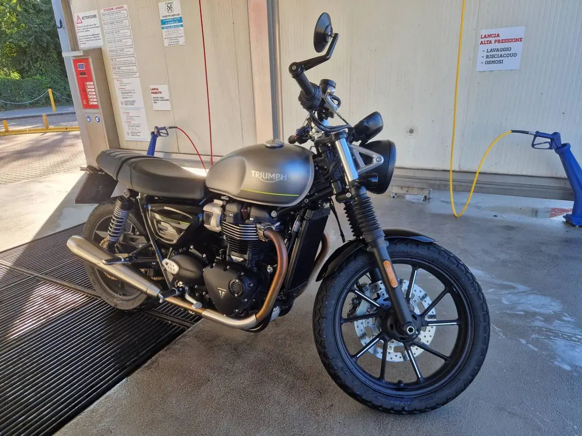 Triumph Speed Twin 900 (2023 - 24)